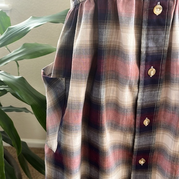 NWOT Urban Renewal 
Excellent condition 
Size M/L
Plaid Color Puple/Gray 
#570 - Picture 6 of 10